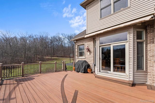 3300 Hillshire Court, Superior Charter Township, MI 48198