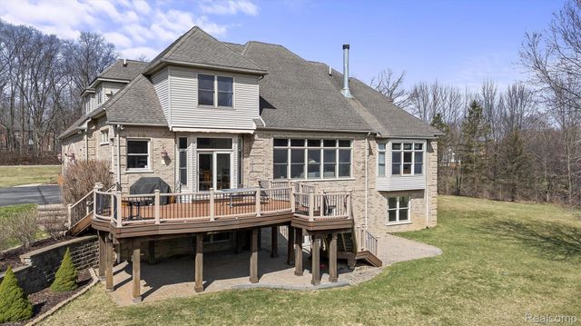 3300 Hillshire Court, Superior Charter Township, MI 48198