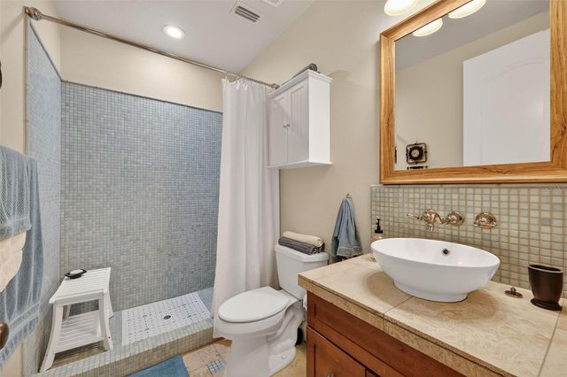 10703 BAREFOOT LANE, Thonotosassa, FL 33592