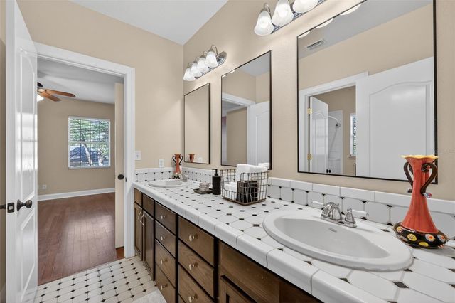 10703 BAREFOOT LANE, Thonotosassa, FL 33592