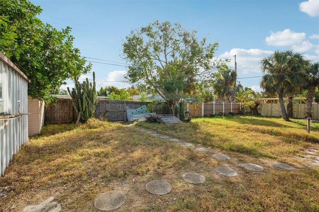 640 59TH ST S, St Petersburg, FL 33707