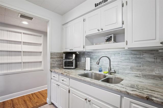 640 59TH ST S, St Petersburg, FL 33707