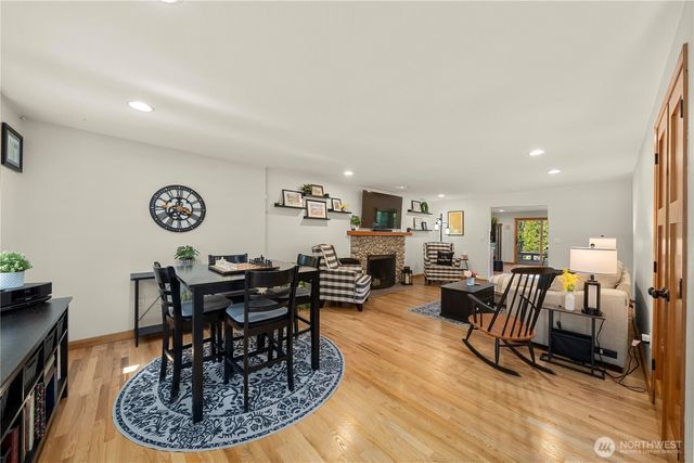 3605 Lakeridge Drive E, Lake Tapps, WA 98391