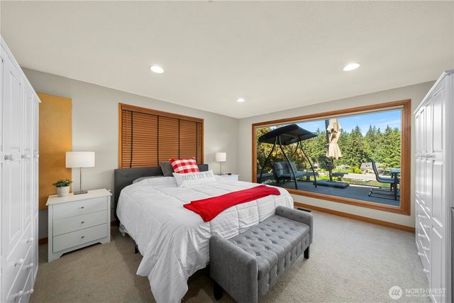3605 Lakeridge Drive E, Lake Tapps, WA 98391