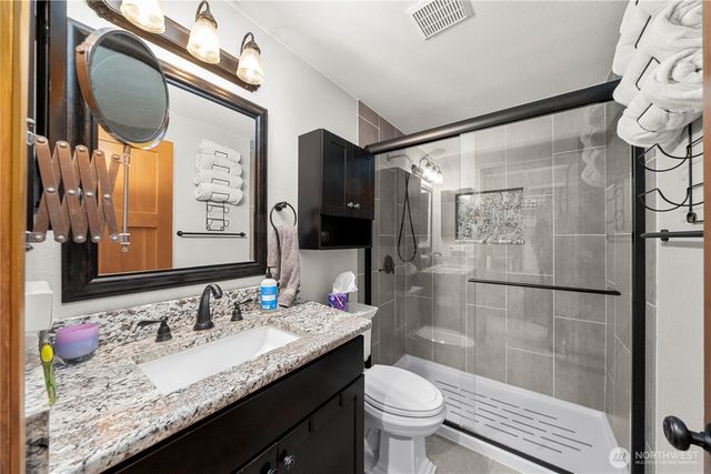 3605 Lakeridge Drive E, Lake Tapps, WA 98391