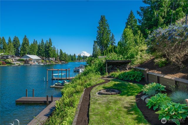 3605 Lakeridge Drive E, Lake Tapps, WA 98391