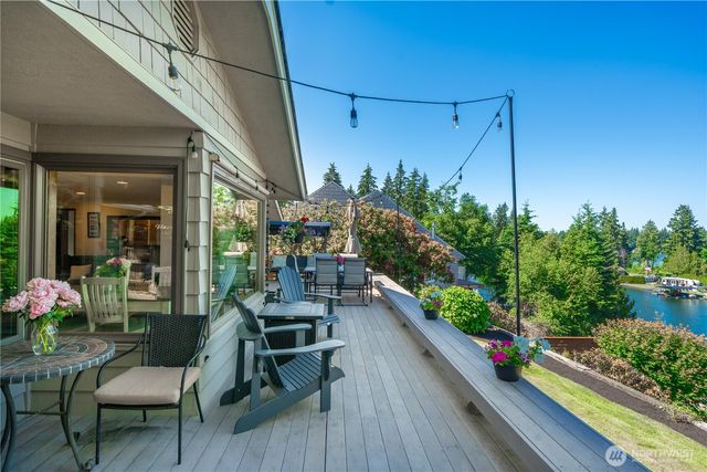 3605 Lakeridge Drive E, Lake Tapps, WA 98391