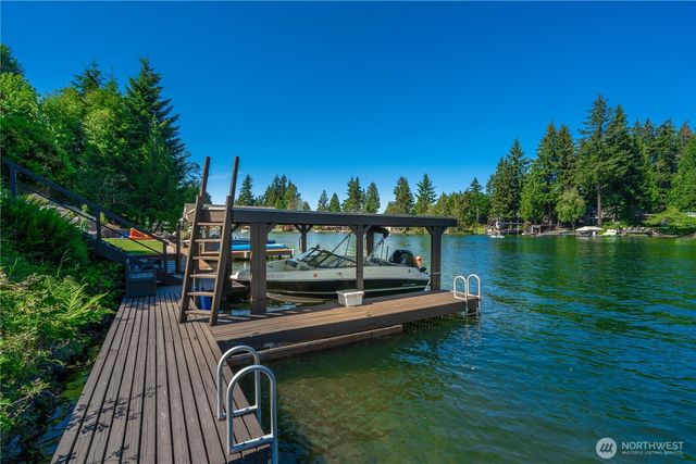 3605 Lakeridge Drive E, Lake Tapps, WA 98391