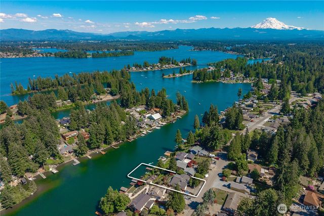 3605 Lakeridge Drive E, Lake Tapps, WA 98391