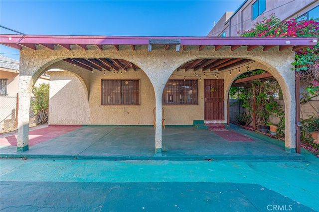 2677 Roseview, Los Angeles, CA 90065
