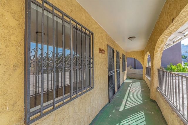 2677 Roseview, Los Angeles, CA 90065