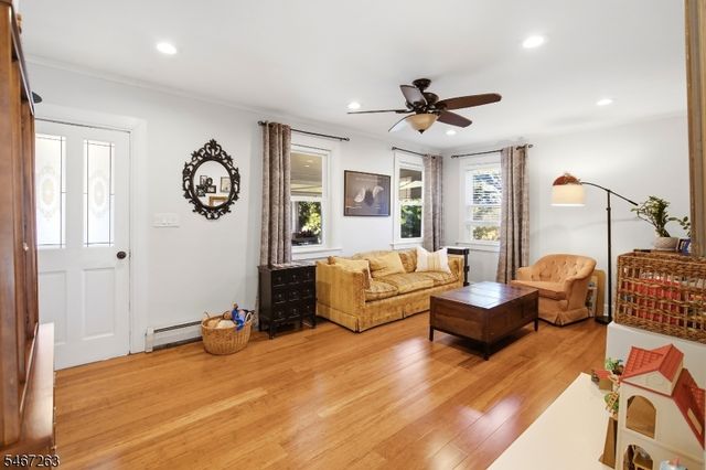 72 Lawn Ter, Cranford Twp., NJ 07016