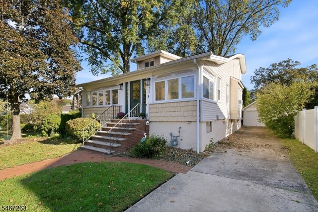 72 Lawn Ter, Cranford Twp., NJ 07016