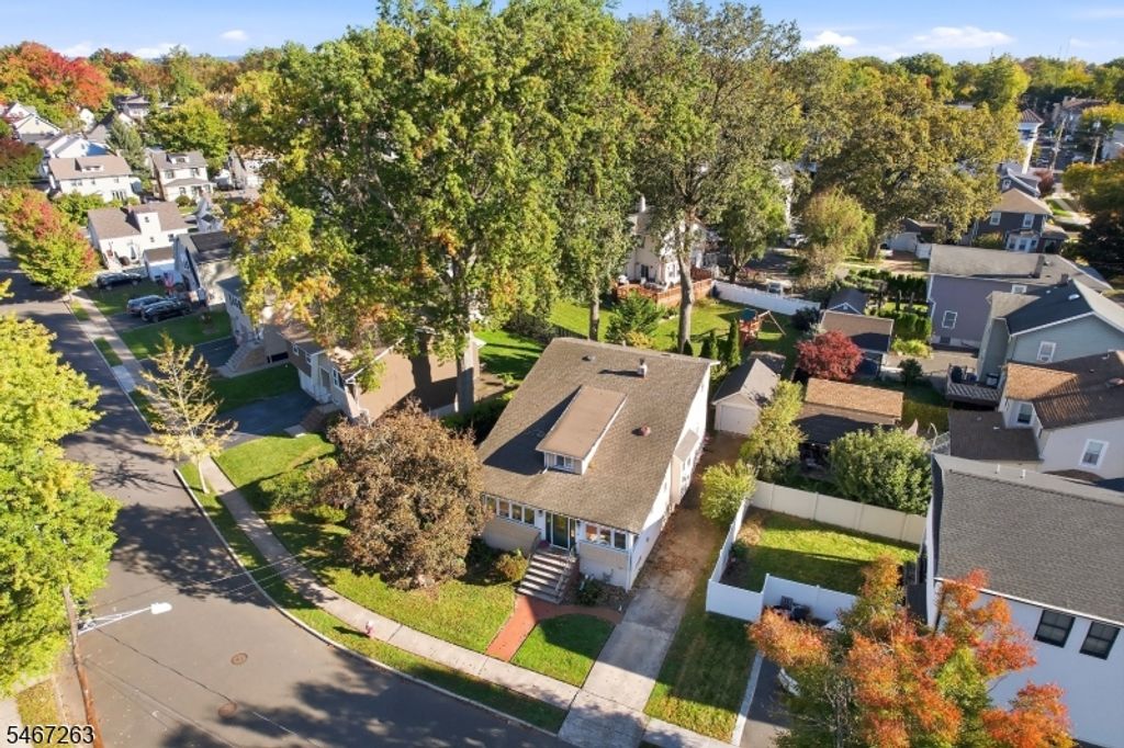 72 Lawn Ter, Cranford Twp., NJ 07016 — photo 2