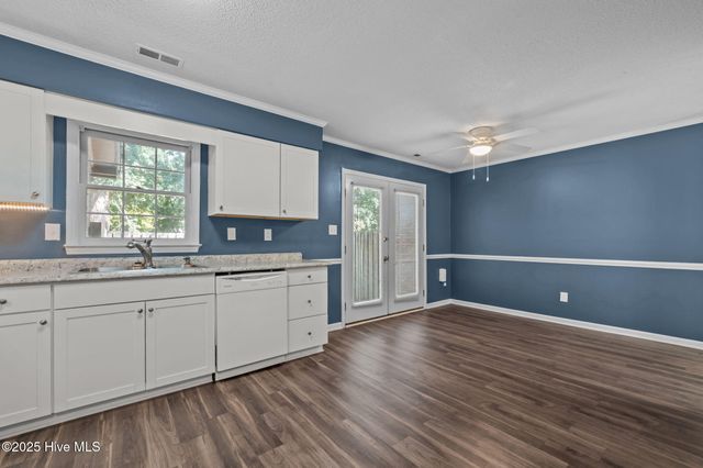 101 Laura Lane C2, Greenville, NC 27858