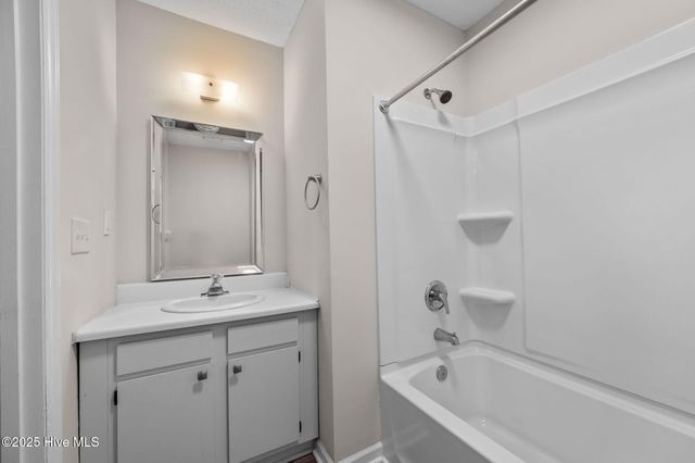 101 Laura Lane C2, Greenville, NC 27858