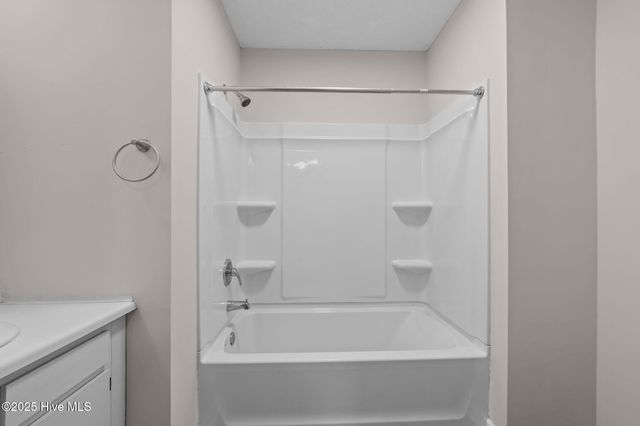 101 Laura Lane C2, Greenville, NC 27858