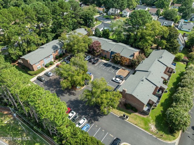 101 Laura Lane C2, Greenville, NC 27858