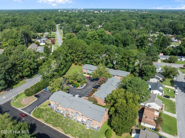 101 Laura Lane C2, Greenville, NC 27858