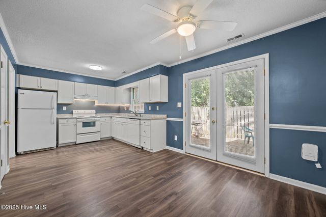 101 Laura Lane C2, Greenville, NC 27858