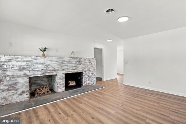 1020 BRAMLY DR, Hagerstown, MD 21742