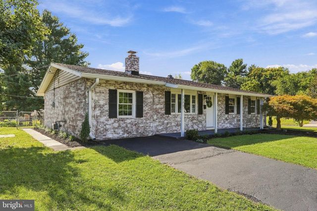 1020 BRAMLY DR, Hagerstown, MD 21742