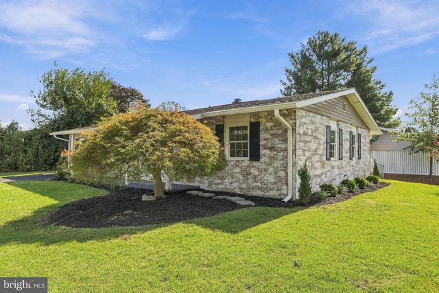 1020 BRAMLY DR, Hagerstown, MD 21742
