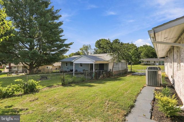 1020 BRAMLY DR, Hagerstown, MD 21742