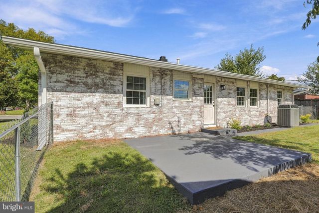 1020 BRAMLY DR, Hagerstown, MD 21742