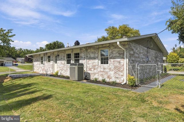 1020 BRAMLY DR, Hagerstown, MD 21742