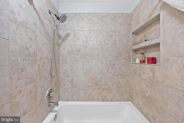 3930 COLLIS OAK CT, Fairfax, VA 22033