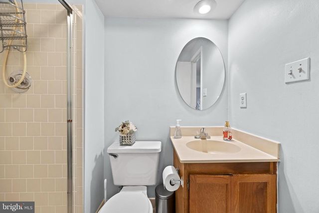 3930 COLLIS OAK CT, Fairfax, VA 22033