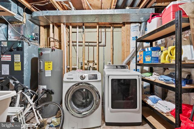 3930 COLLIS OAK CT, Fairfax, VA 22033