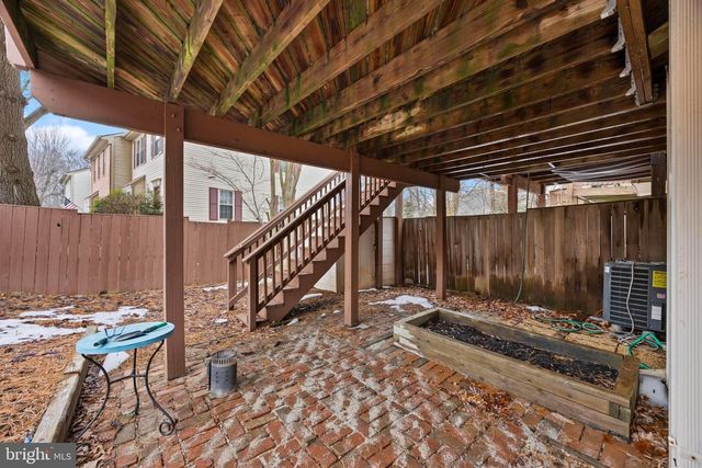 3930 COLLIS OAK CT, Fairfax, VA 22033