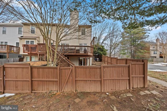 3930 COLLIS OAK CT, Fairfax, VA 22033