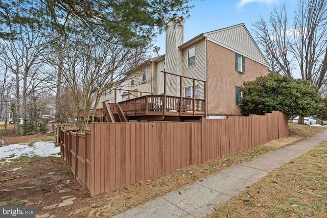 3930 COLLIS OAK CT, Fairfax, VA 22033