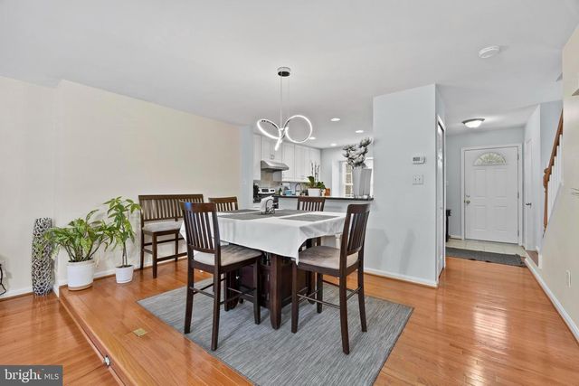 3930 COLLIS OAK CT, Fairfax, VA 22033