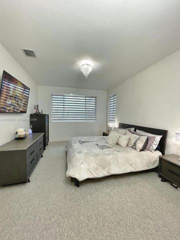 7243 NW 103rd Path, Doral, FL 33178