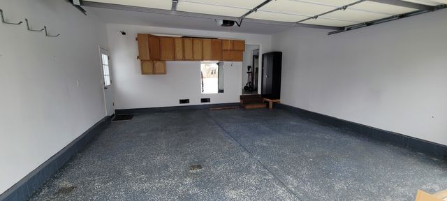 996 Hawthorne Drive, Crystal Lake, IL 60014