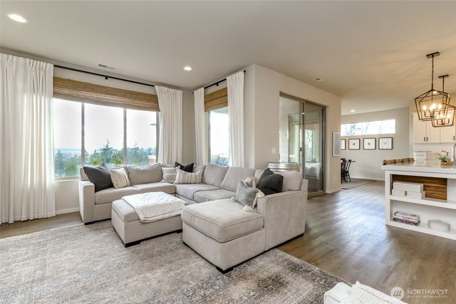 3160 84th Court E, Edgewood, WA 98371