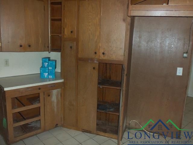 2901 SUNSET LANE, Kilgore, TX 75662