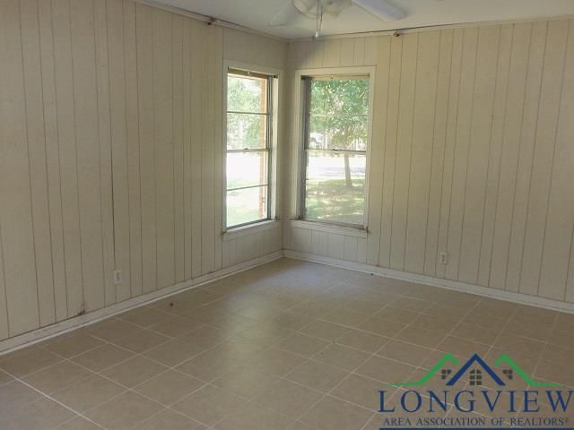 2901 SUNSET LANE, Kilgore, TX 75662