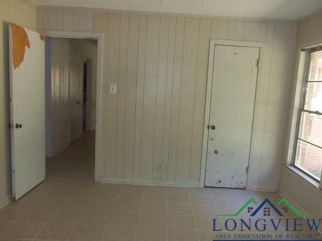 2901 SUNSET LANE, Kilgore, TX 75662