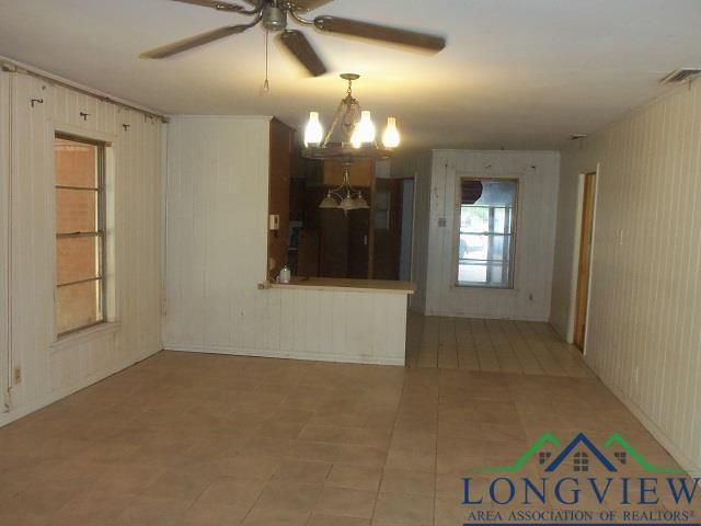 2901 SUNSET LANE, Kilgore, TX 75662