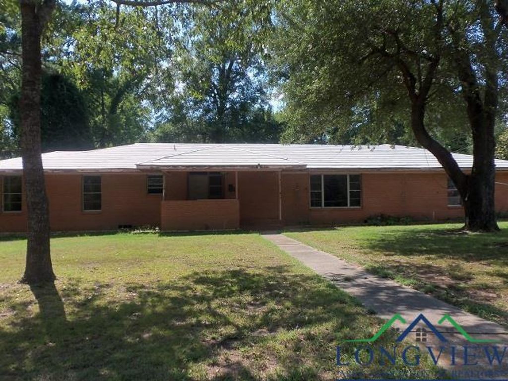 2901 SUNSET LANE, Kilgore, TX 75662