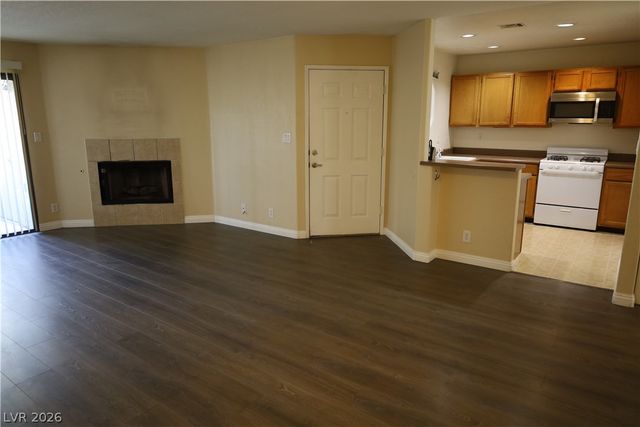 5002 South Rainbow Boulevard 103, Las Vegas, NV 89118