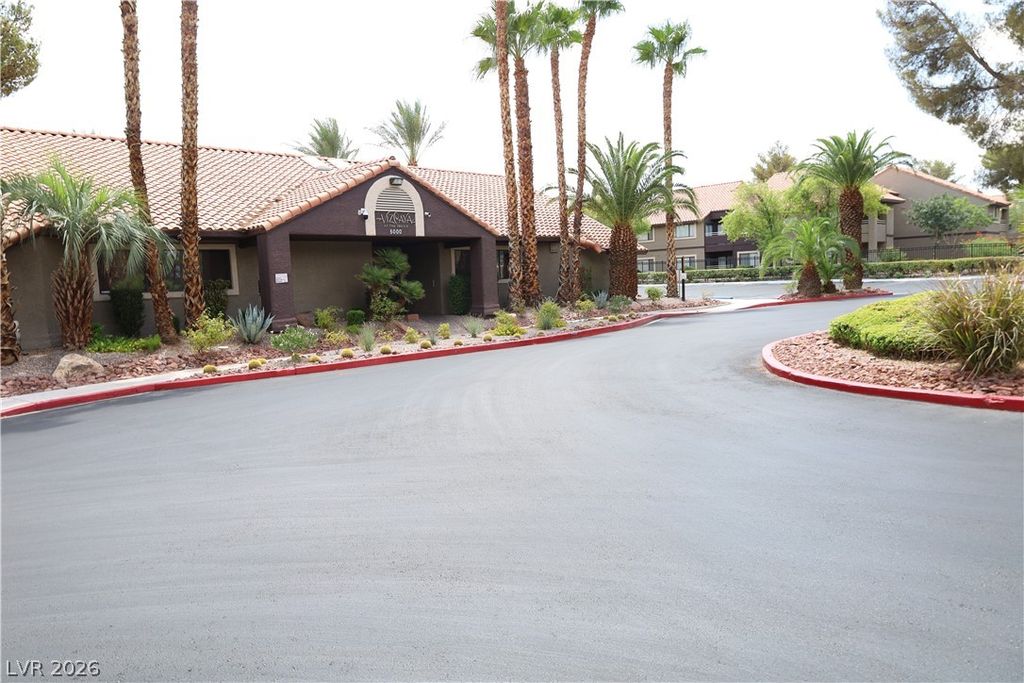 5002 South Rainbow Boulevard 103, Las Vegas, NV 89118