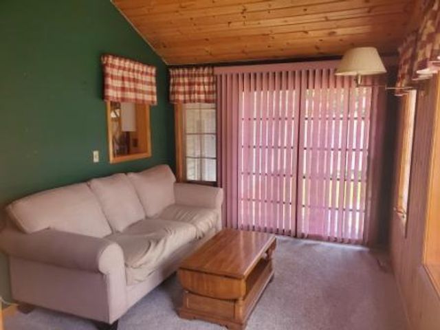 8515 85th Street S, Cottage Grove, MN 55016