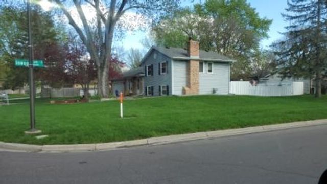 8515 85th Street S, Cottage Grove, MN 55016