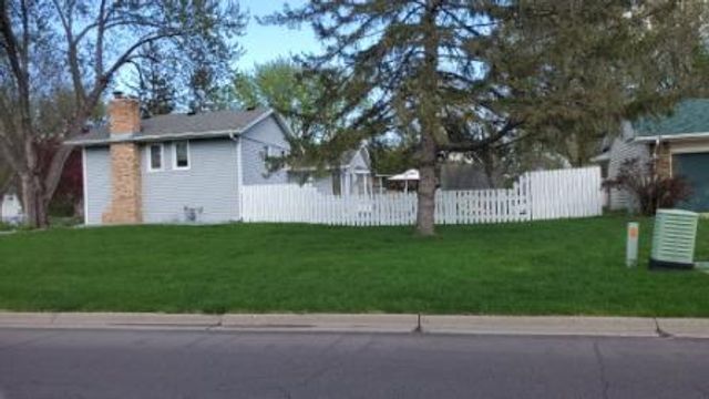 8515 85th Street S, Cottage Grove, MN 55016